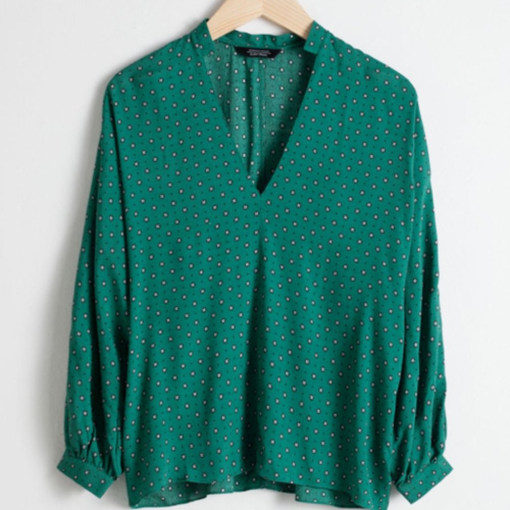 & Other Stories Billowy V-neck Blouse Green print Size 2